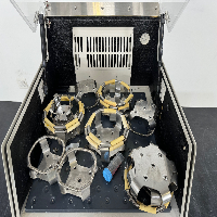 New Brunswick I2400 Incubator Shaker image 3